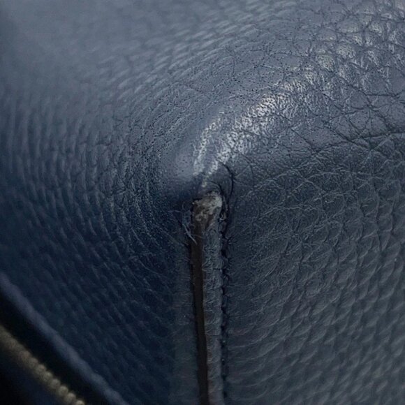 CELINE Cosmetic pouch Leather Navy - Picture 15 of 15